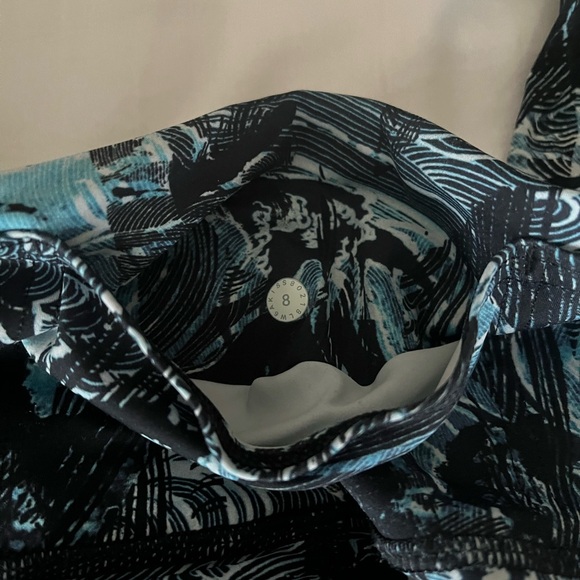 Cropped Lululemon leggings - Picture 2 of 5